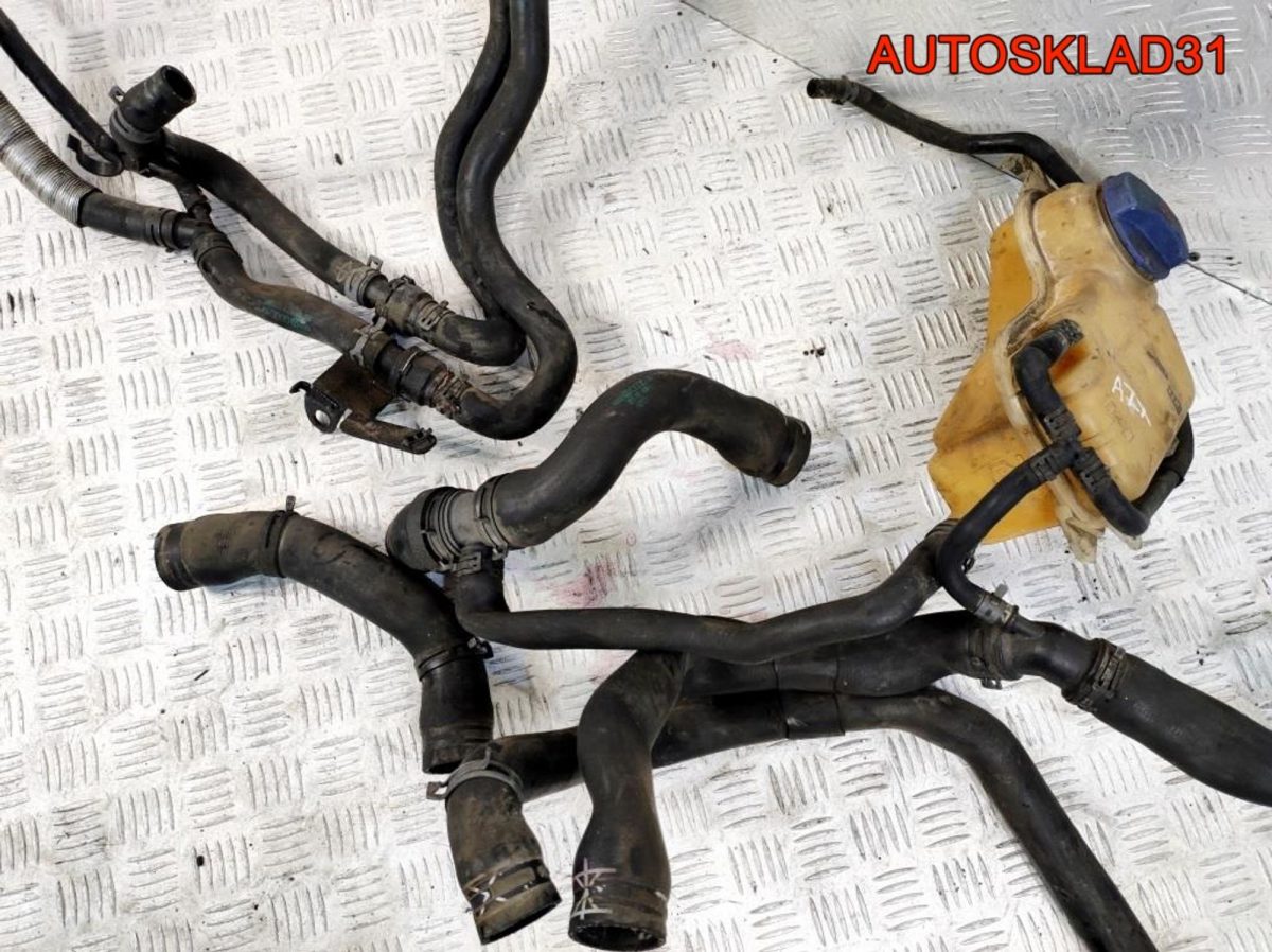 Бачок расширительный VW Passat B5 AZX 3B0121403B - АвтоСклад31.рф - авторазборка контрактные б/у запчасти в г. Белгород