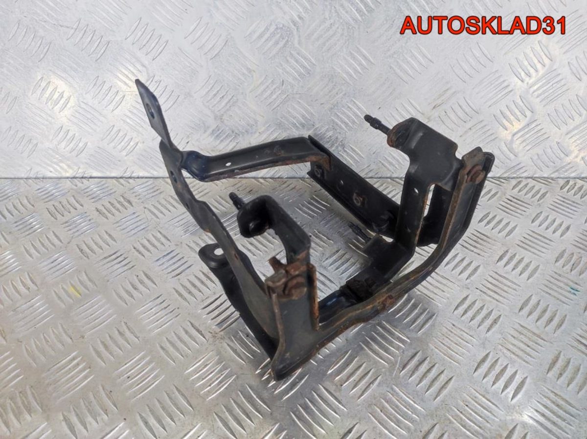 Кронштейн гидроусилителя Ford Focus 2 3M513K738AC - АвтоСклад31.рф - авторазборка контрактные б/у запчасти в г. Белгород