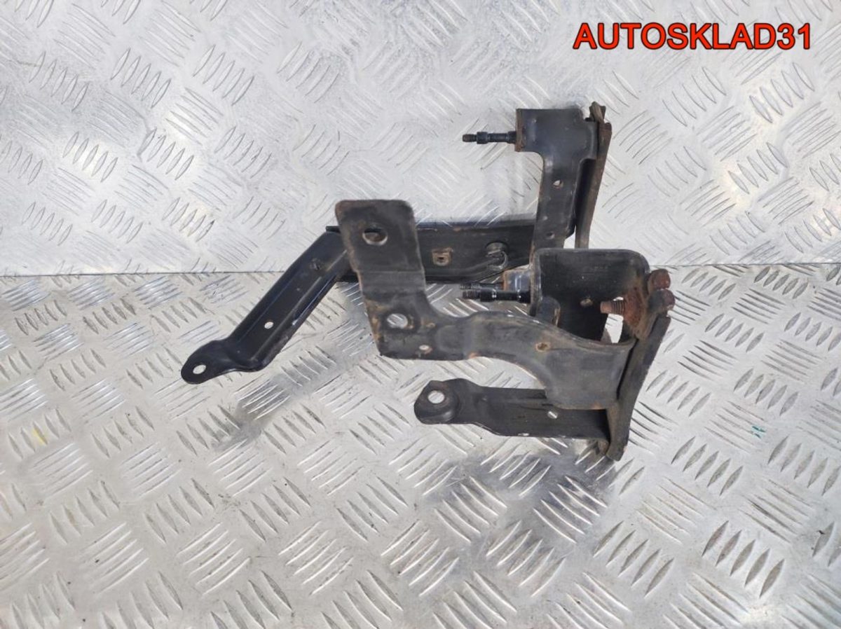 Кронштейн гидроусилителя Ford Focus 2 3M513K738AC - АвтоСклад31.рф - авторазборка контрактные б/у запчасти в г. Белгород
