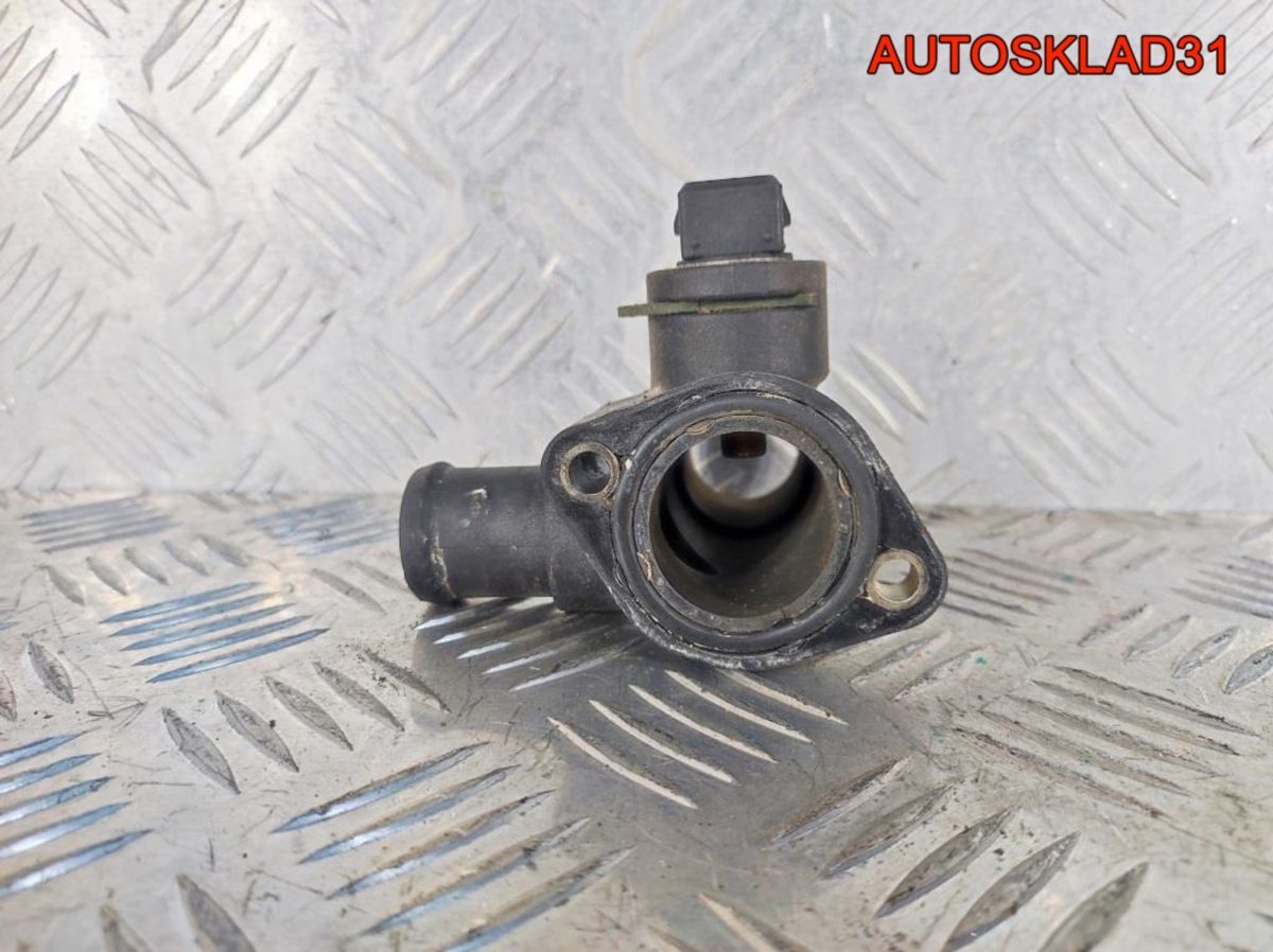 Фланец системы охлаждения Audi A4 B5 028121133 - АвтоСклад31.рф - авторазборка контрактные б/у запчасти в г. Белгород
