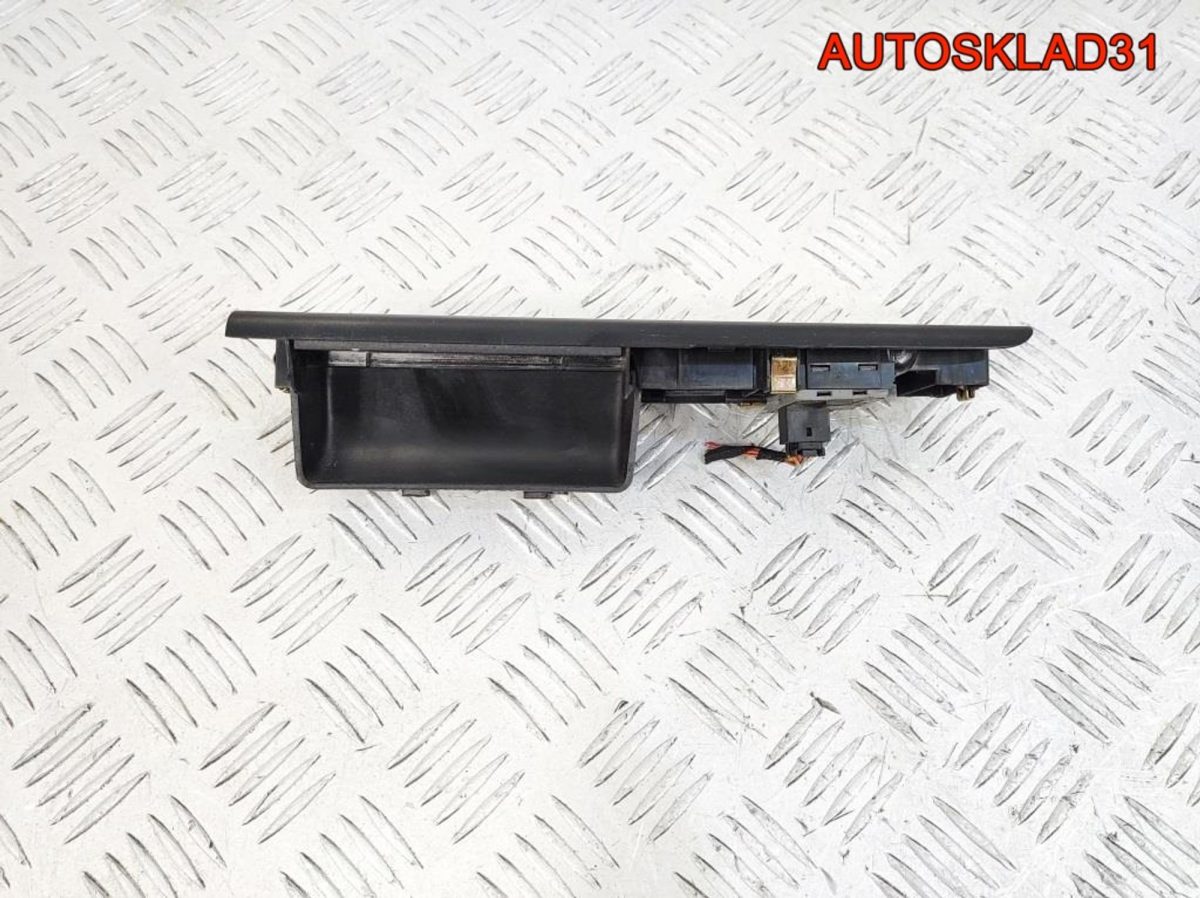 Блок стеклоподъемников VW Polo 6Q0959858 - АвтоСклад31.рф - авторазборка контрактные б/у запчасти в г. Белгород