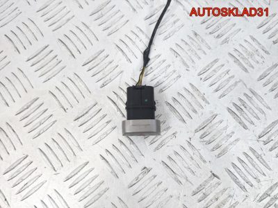 Кнопка аварики Ford Focus 2 8M5T13A350AA - АвтоСклад31.рф - авторазборка контрактные б/у запчасти в г. Белгород