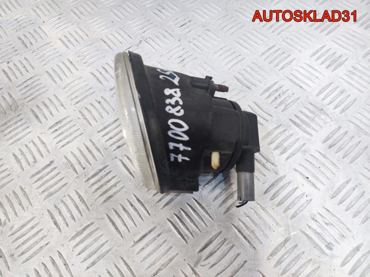 Фара противотуманная R Renault Kangoo 1 7700838256 - АвтоСклад31.рф - авторазборка контрактные б/у запчасти в г. Белгород