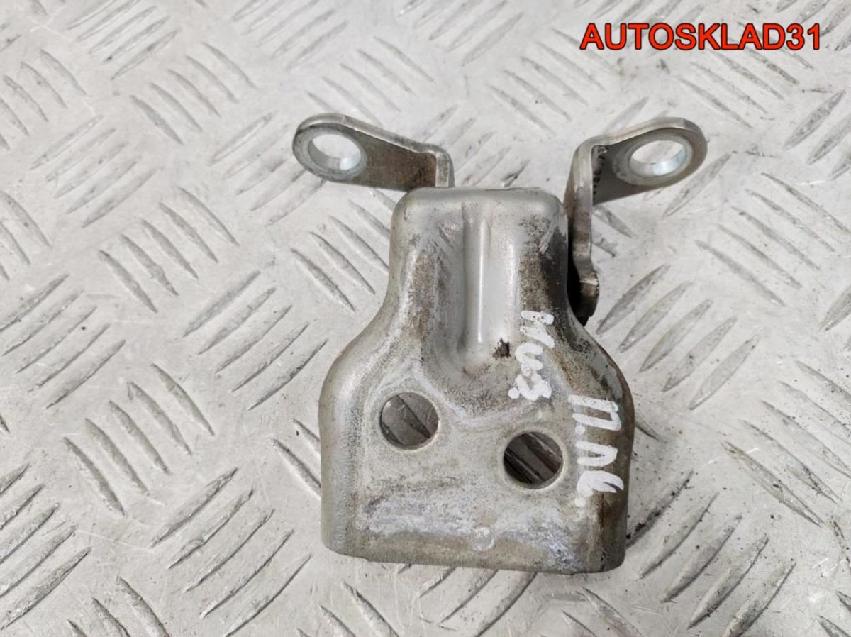 Петля двери передняя левая нижняя Ford Fusion - АвтоСклад31.рф - авторазборка контрактные б/у запчасти в г. Белгород