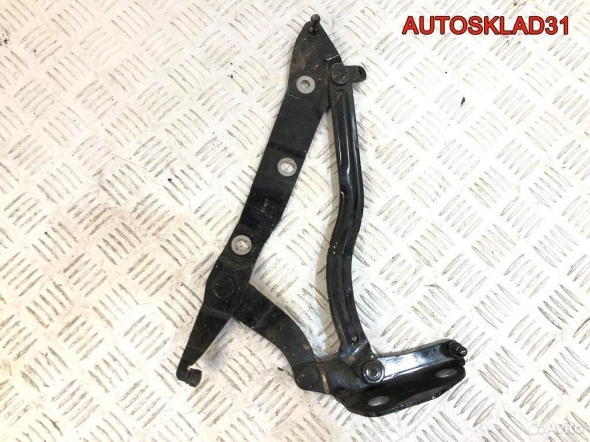 Петля крышки багажника левая Audi A8 D3 4E0827299C - АвтоСклад31.рф - авторазборка контрактные б/у запчасти в г. Белгород