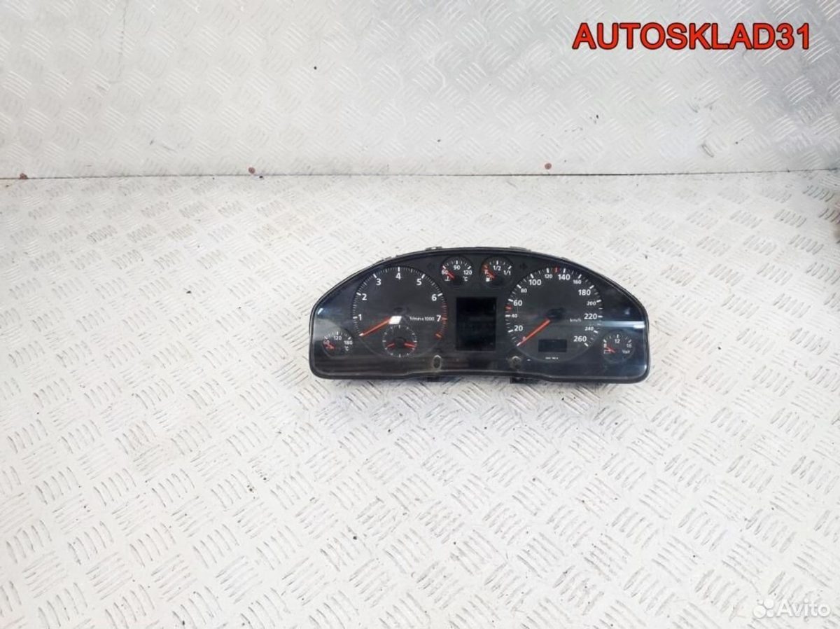 Панель приборов Audi A4 B5 8D0919033F Бензин - АвтоСклад31.рф - авторазборка контрактные б/у запчасти в г. Белгород