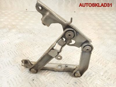 Петля капота правая Mercedes Benz W211 A2118800228 - АвтоСклад31.рф - авторазборка контрактные б/у запчасти в г. Белгород