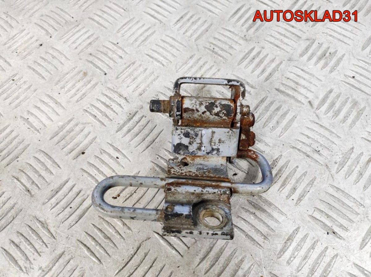 Петля двери передняя левая нижняя Audi A3 8L1 - АвтоСклад31.рф - авторазборка контрактные б/у запчасти в г. Белгород