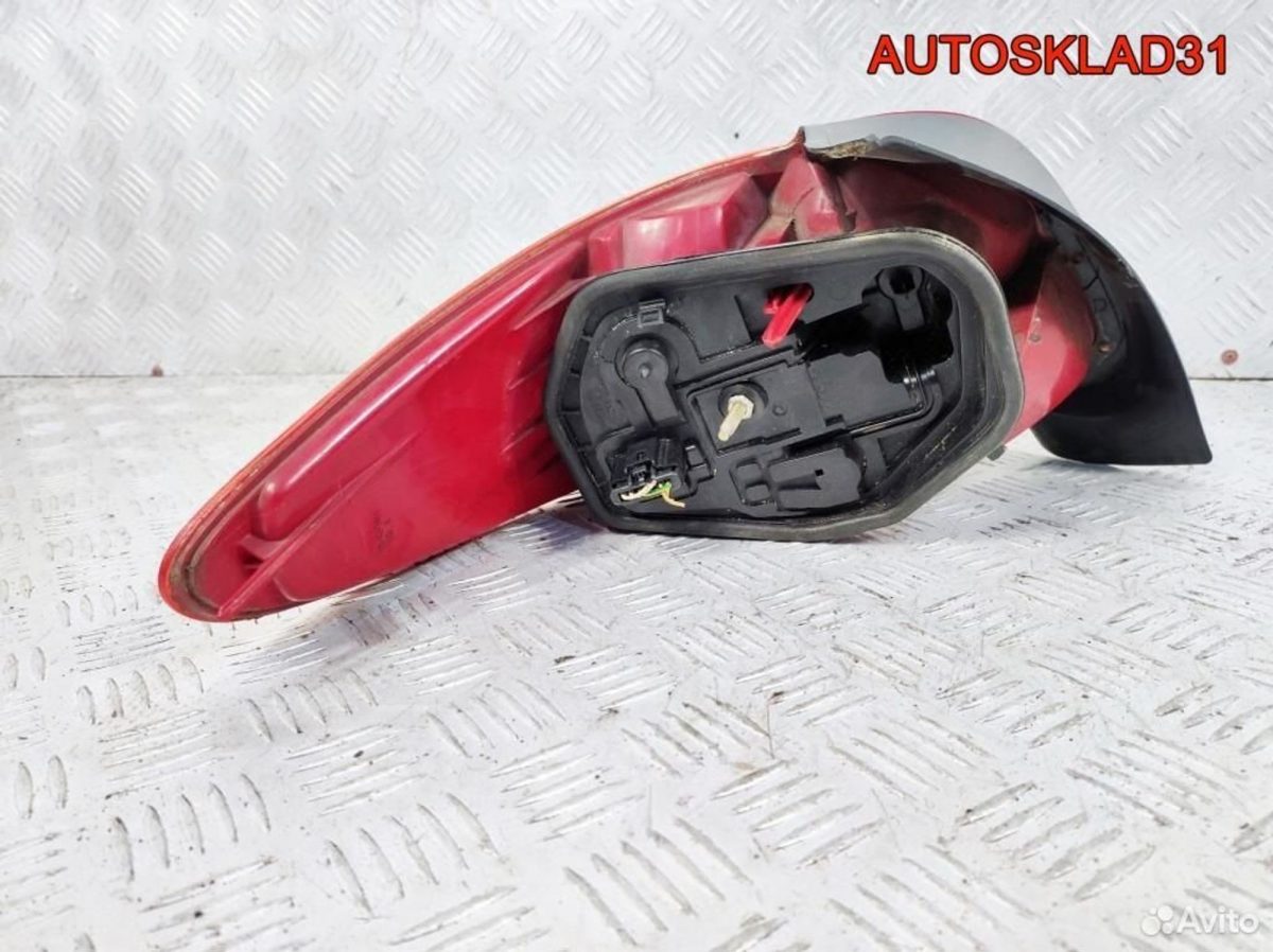 Фонарь задний правый Peugeot 206 6351P1 Хетчбэк - АвтоСклад31.рф - авторазборка контрактные б/у запчасти в г. Белгород