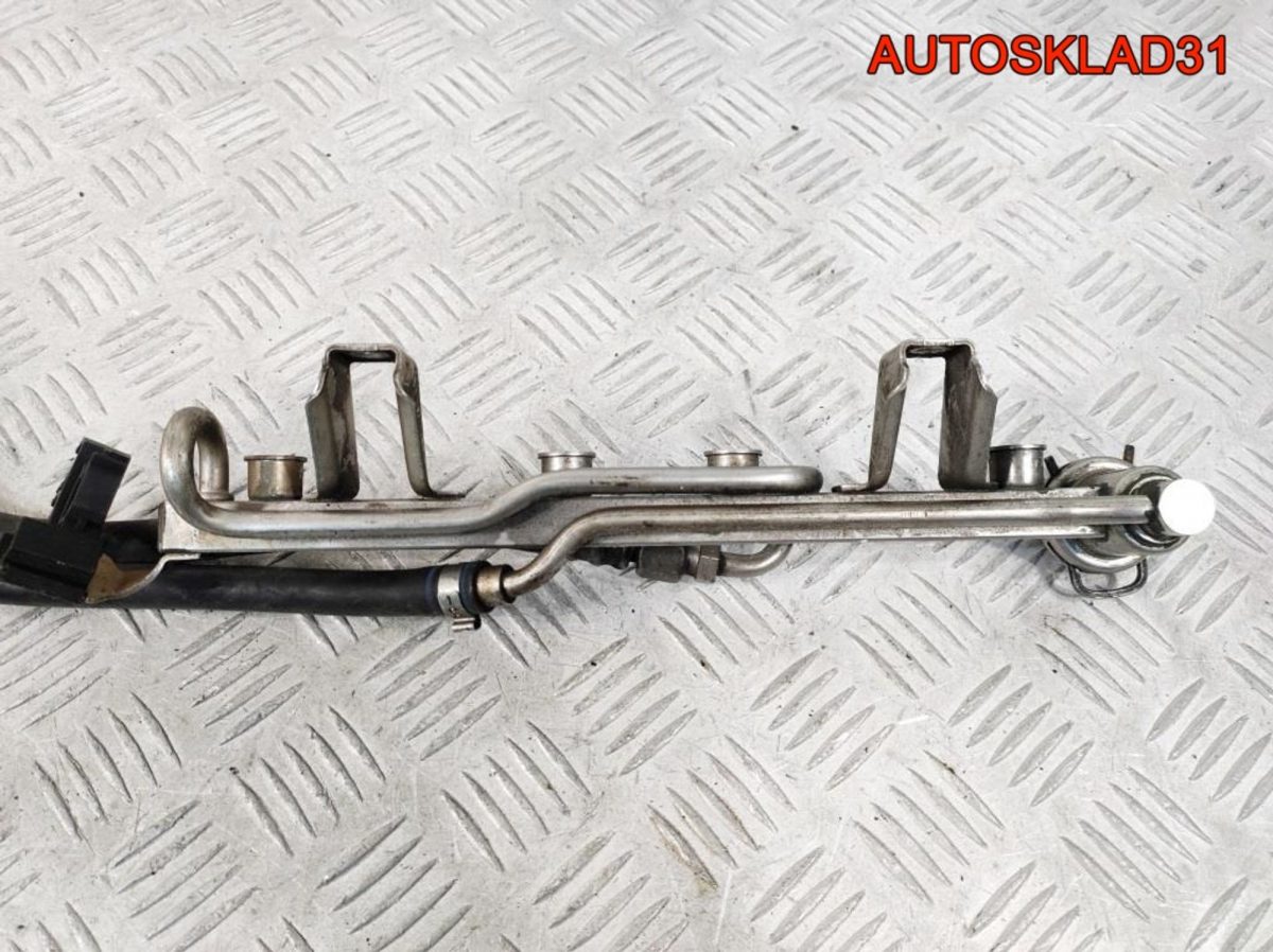 Рейка топливная VW Passat B5 2.0 AZM 06B133313M - АвтоСклад31.рф - авторазборка контрактные б/у запчасти в г. Белгород