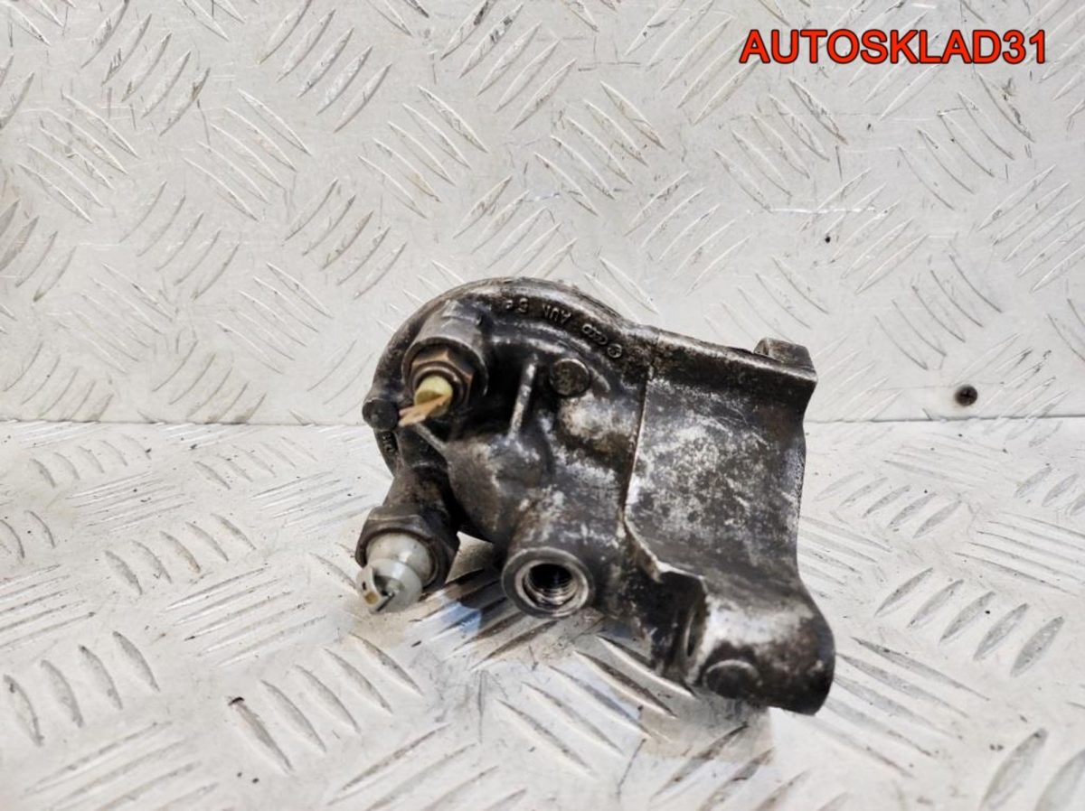 Кронштейн масляного фильтра VW Caddy 2 053115417A - АвтоСклад31.рф - авторазборка контрактные б/у запчасти в г. Белгород