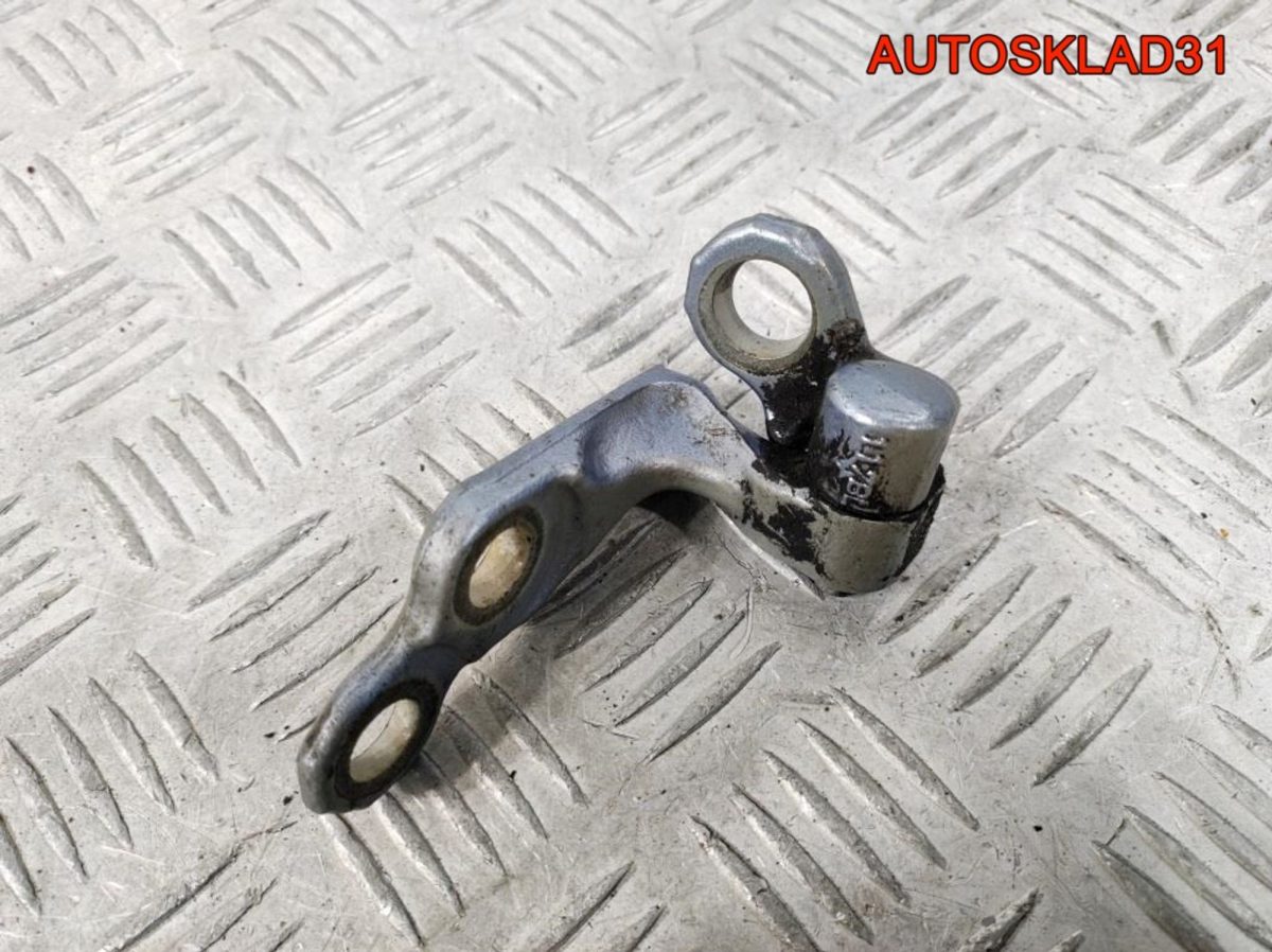 Петля двери передней левой верхняя Ford Focus 2 - АвтоСклад31.рф - авторазборка контрактные б/у запчасти в г. Белгород