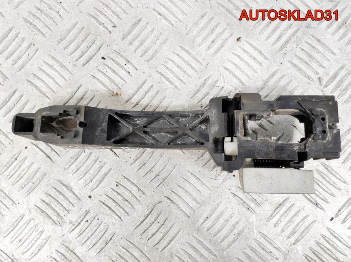 Кронштейн ручки двери перед правой Nissan Qashqai - АвтоСклад31.рф - авторазборка контрактные б/у запчасти в г. Белгород