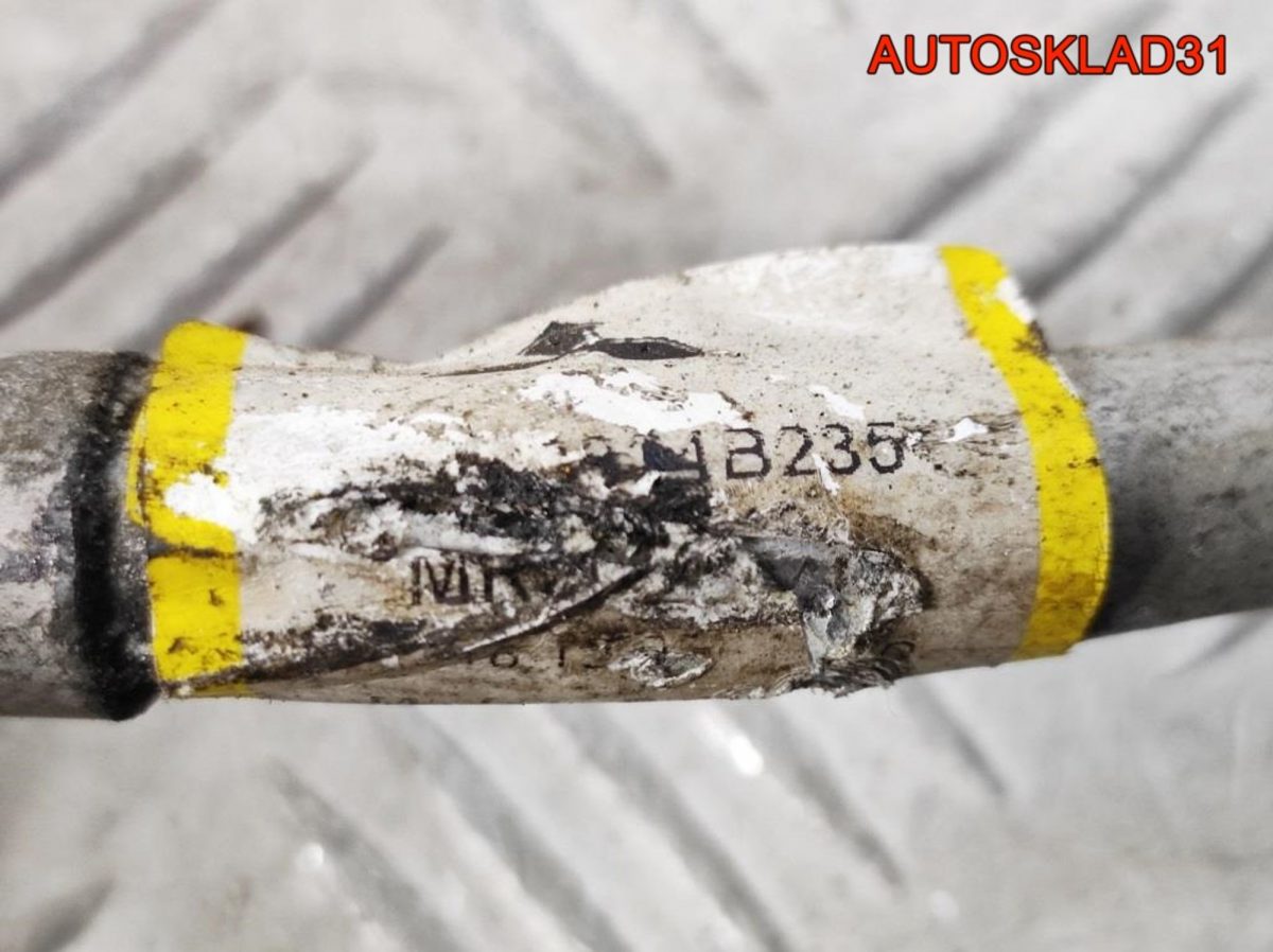 Трубка кондиционера Mitsubishi Carisma DA 1,6 4G92 - АвтоСклад31.рф - авторазборка контрактные б/у запчасти в г. Белгород
