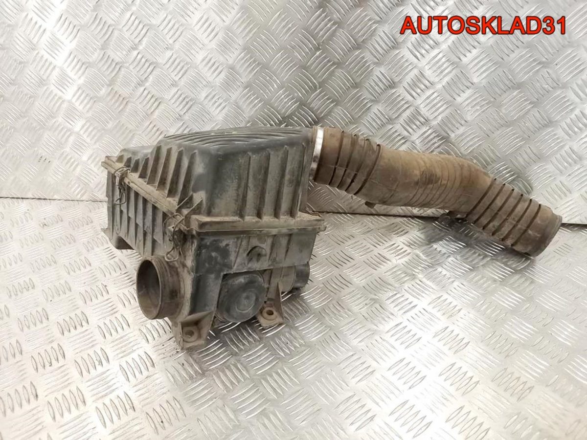 Корпус воздушного фильтра VW Passat B3 357129607 - АвтоСклад31.рф - авторазборка контрактные б/у запчасти в г. Белгород