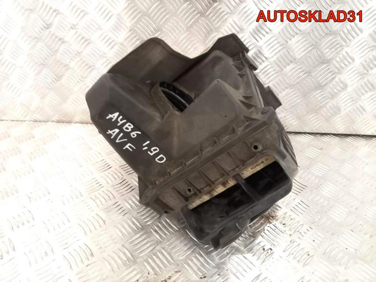 Корпус воздушного фильтра Audi A4 B6 038133837Q - АвтоСклад31.рф - авторазборка контрактные б/у запчасти в г. Белгород