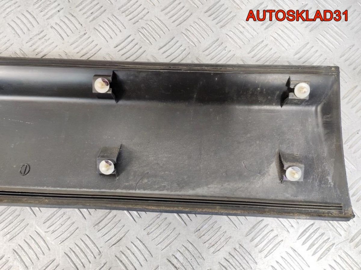 Накладка двери передней правой Nissan Qashqai J10 - АвтоСклад31.рф - авторазборка контрактные б/у запчасти в г. Белгород