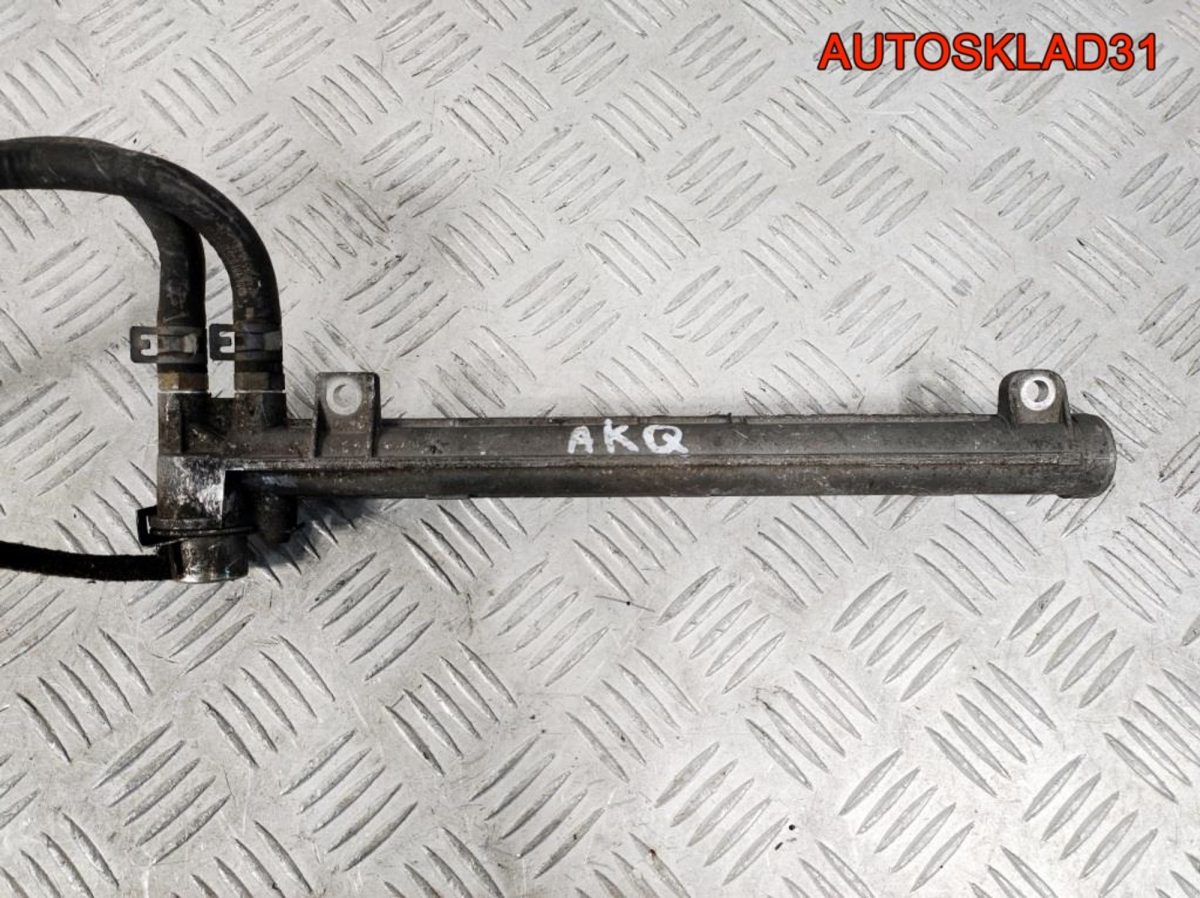 Рейка топливная VW Golf 4 1,4 AKQ 036133319B - АвтоСклад31.рф - авторазборка контрактные б/у запчасти в г. Белгород