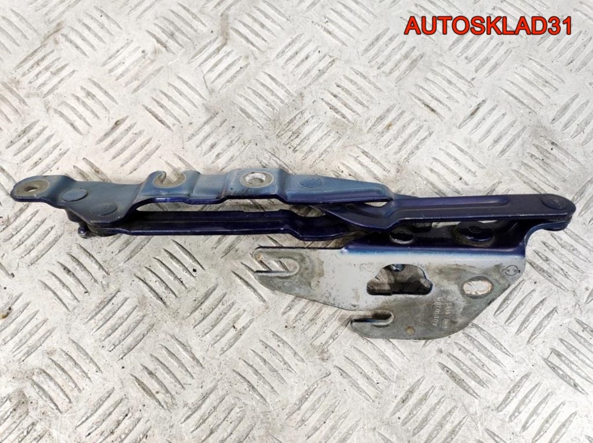 Петля крышки багажника левая Audi A6 C5 4B5827301C - АвтоСклад31.рф - авторазборка контрактные б/у запчасти в г. Белгород