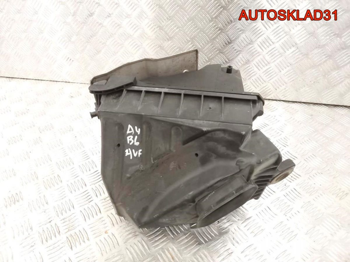 Корпус воздушного фильтра Audi A4 B6 038133837Q - АвтоСклад31.рф - авторазборка контрактные б/у запчасти в г. Белгород
