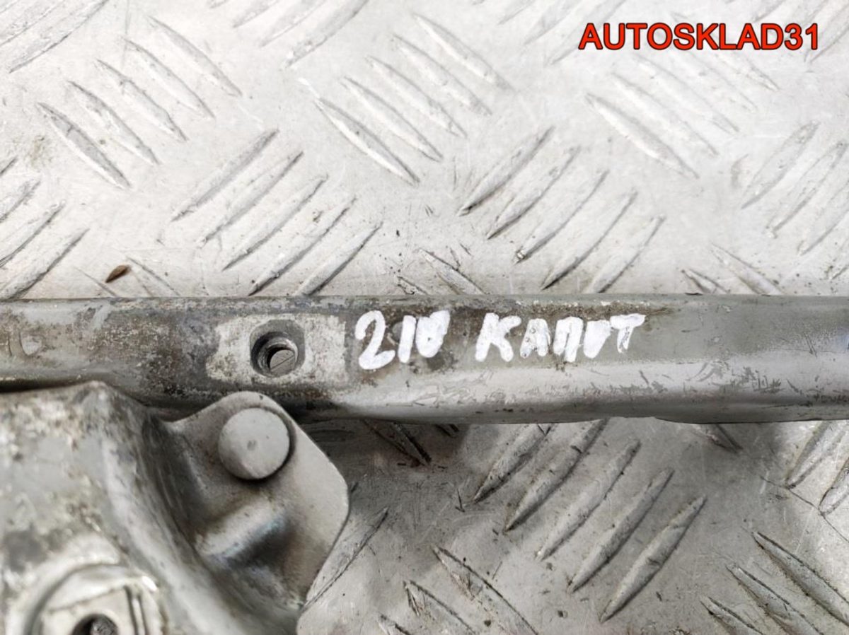 Петля капота правая Mercedes Benz W210 A2108800828 - АвтоСклад31.рф - авторазборка контрактные б/у запчасти в г. Белгород