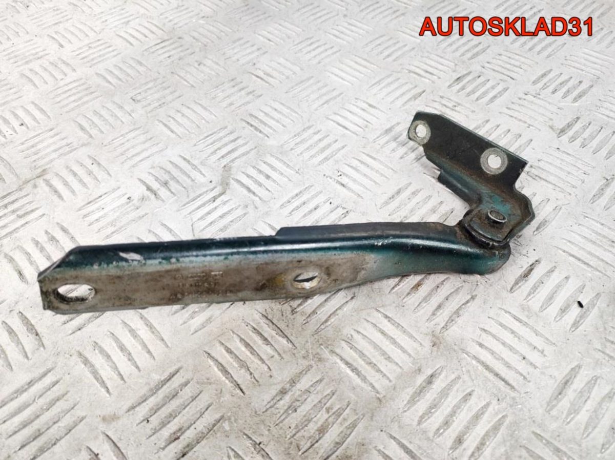 Петля капота правая Audi A6 C5 4B0823302D - АвтоСклад31.рф - авторазборка контрактные б/у запчасти в г. Белгород