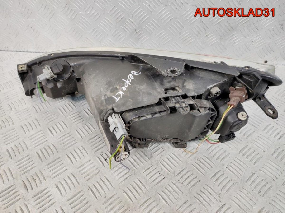Фара правая Peugeot 206 9628666780 - АвтоСклад31.рф - авторазборка контрактные б/у запчасти в г. Белгород