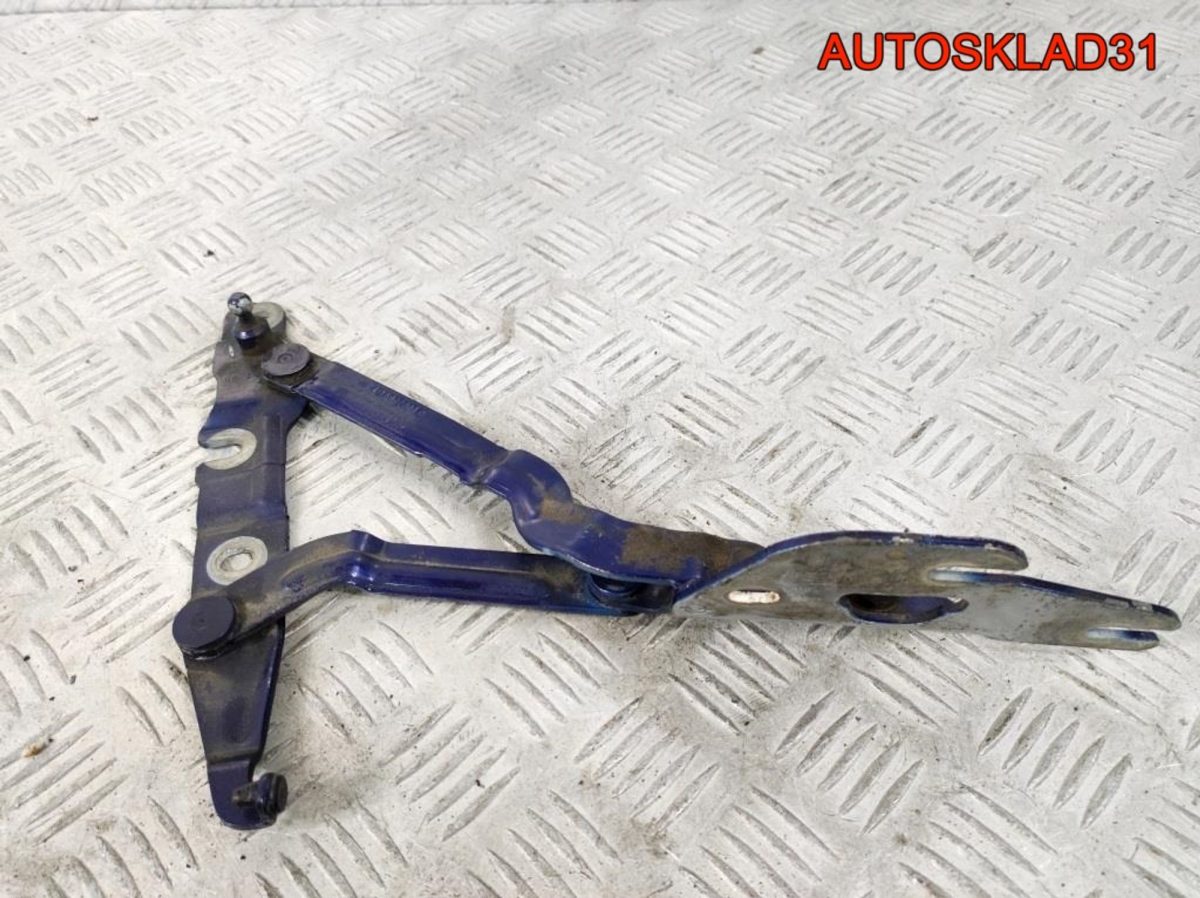 Петля крышки багажника левая Audi A6 C5 4B5827301C - АвтоСклад31.рф - авторазборка контрактные б/у запчасти в г. Белгород