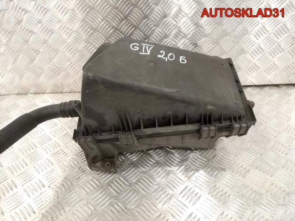 Петля крышки багажника левая Audi A4 B7 8E5827301 - АвтоСклад31.рф - авторазборка контрактные б/у запчасти в г. Белгород