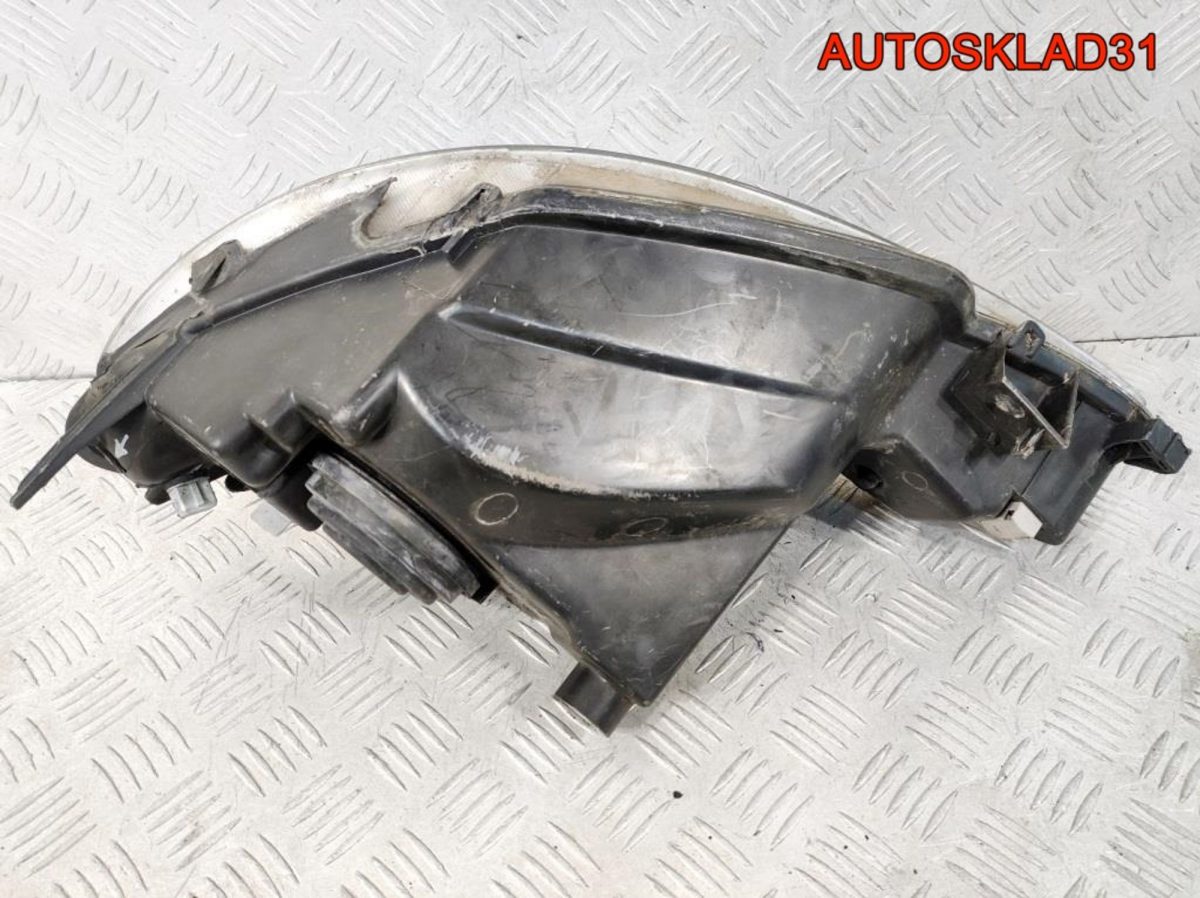 Фара правая Peugeot 206 89002770 Дорест - АвтоСклад31.рф - авторазборка контрактные б/у запчасти в г. Белгород