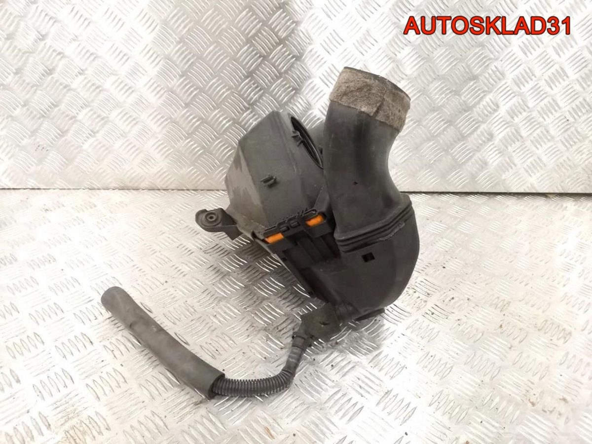 Корпус воздушного фильтра BMW E90 13717797467 - АвтоСклад31.рф - авторазборка контрактные б/у запчасти в г. Белгород