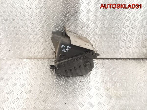 Корпус воздушного фильтра Audi A4 B6 038133837Q - АвтоСклад31.рф - авторазборка контрактные б/у запчасти в г. Белгород