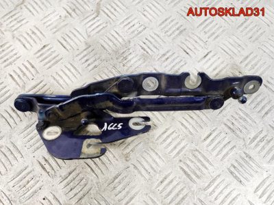 Петля крышки багажника левая Audi A6 C5 4B5827301C - АвтоСклад31.рф - авторазборка контрактные б/у запчасти в г. Белгород