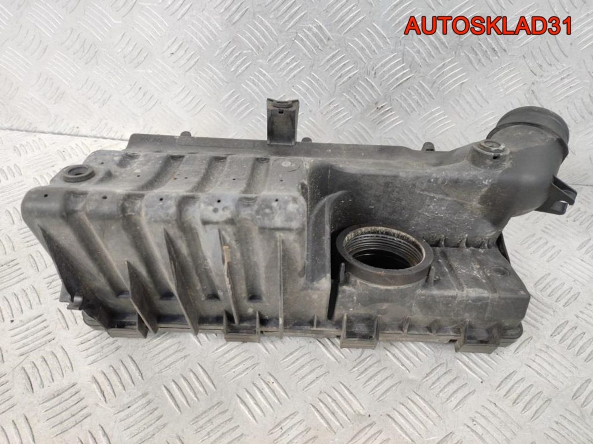 Корпус воздушного фильтра VW Polo BUD 036129611CD - АвтоСклад31.рф - авторазборка контрактные б/у запчасти в г. Белгород