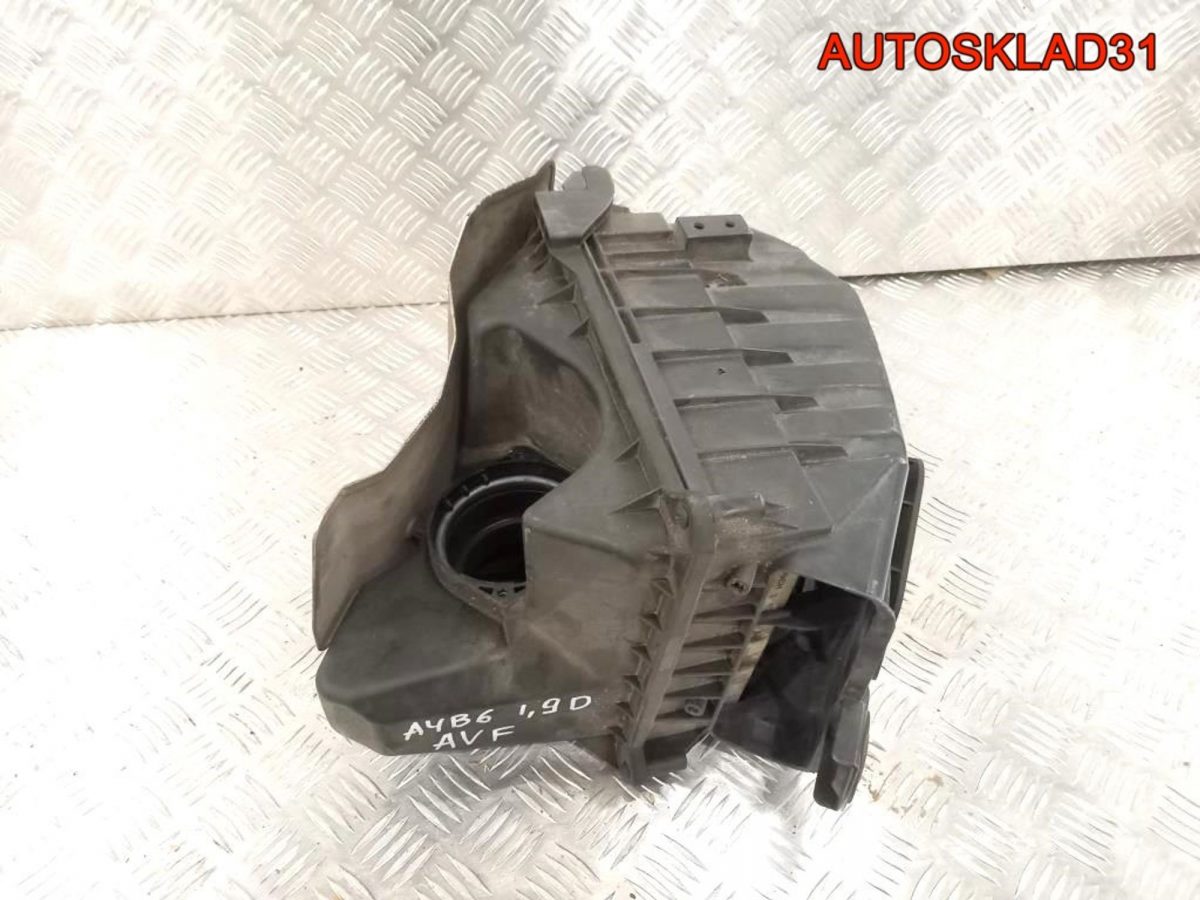 Корпус воздушного фильтра Audi A4 B6 038133837Q - АвтоСклад31.рф - авторазборка контрактные б/у запчасти в г. Белгород