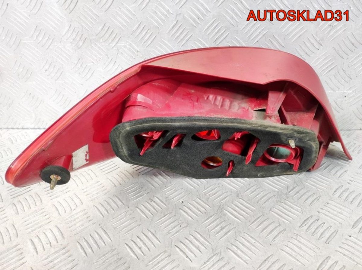 Фонарь задний правый Peugeot 307 Хетчбэк 6351P4 - АвтоСклад31.рф - авторазборка контрактные б/у запчасти в г. Белгород