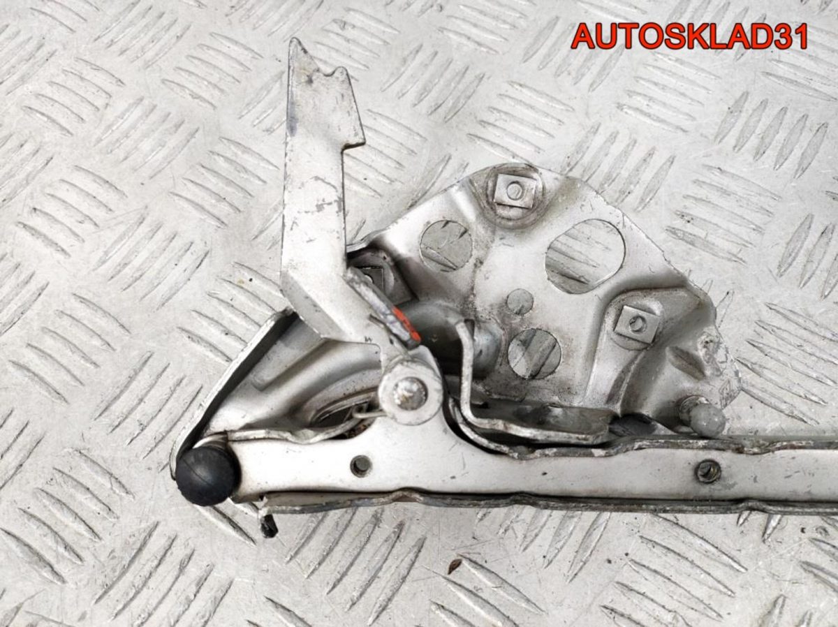 Петля капота правая Mercedes Benz W210 A2108800828 - АвтоСклад31.рф - авторазборка контрактные б/у запчасти в г. Белгород