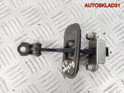 Ограничитель двери Nissan Qashqai 80430JD000 - АвтоСклад31.рф - авторазборка контрактные б/у запчасти в г. Белгород