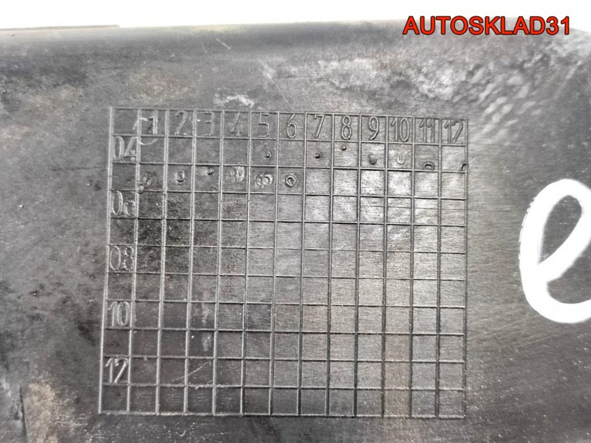 Кронштейн фар левый BMW E90 51117116707 - АвтоСклад31.рф - авторазборка контрактные б/у запчасти в г. Белгород