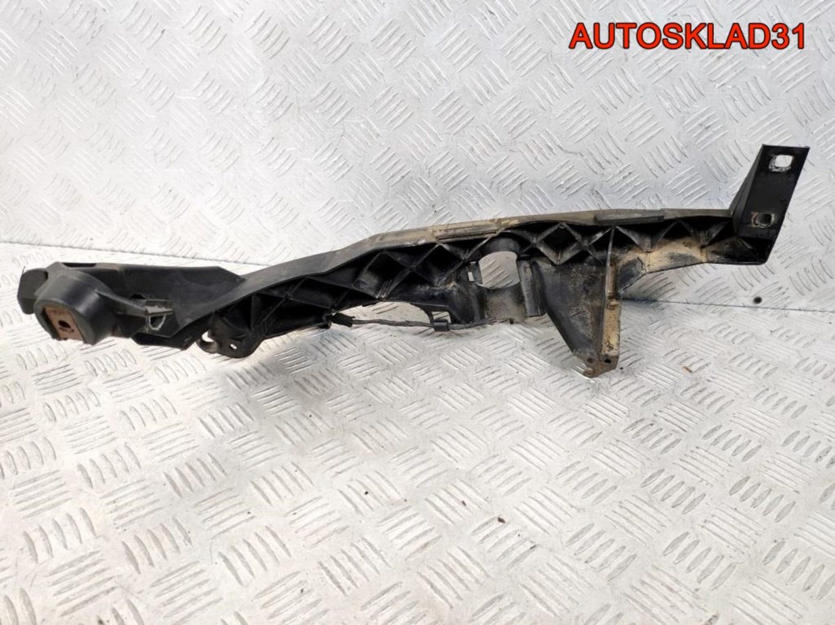 Кронштейн фар левый BMW E90 51117116707 - АвтоСклад31.рф - авторазборка контрактные б/у запчасти в г. Белгород