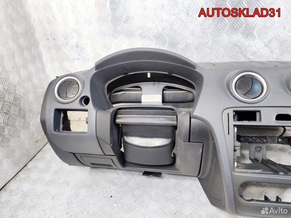 Торпедо Голое Ford Fusion 1727632 Рестайлинг - АвтоСклад31.рф - авторазборка контрактные б/у запчасти в г. Белгород