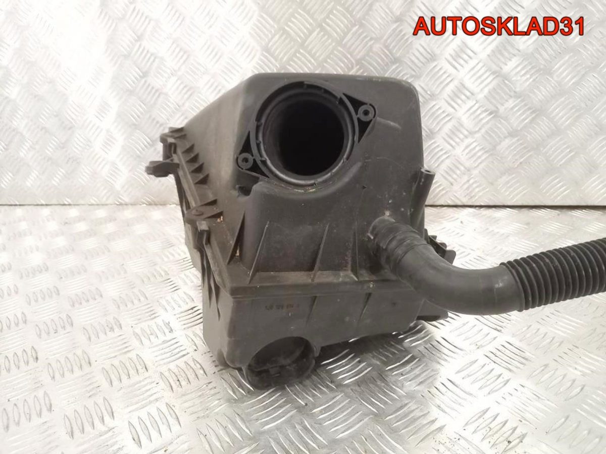Корпус воздушного фильтра VW Golf 4 1J0129607AC - АвтоСклад31.рф - авторазборка контрактные б/у запчасти в г. Белгород