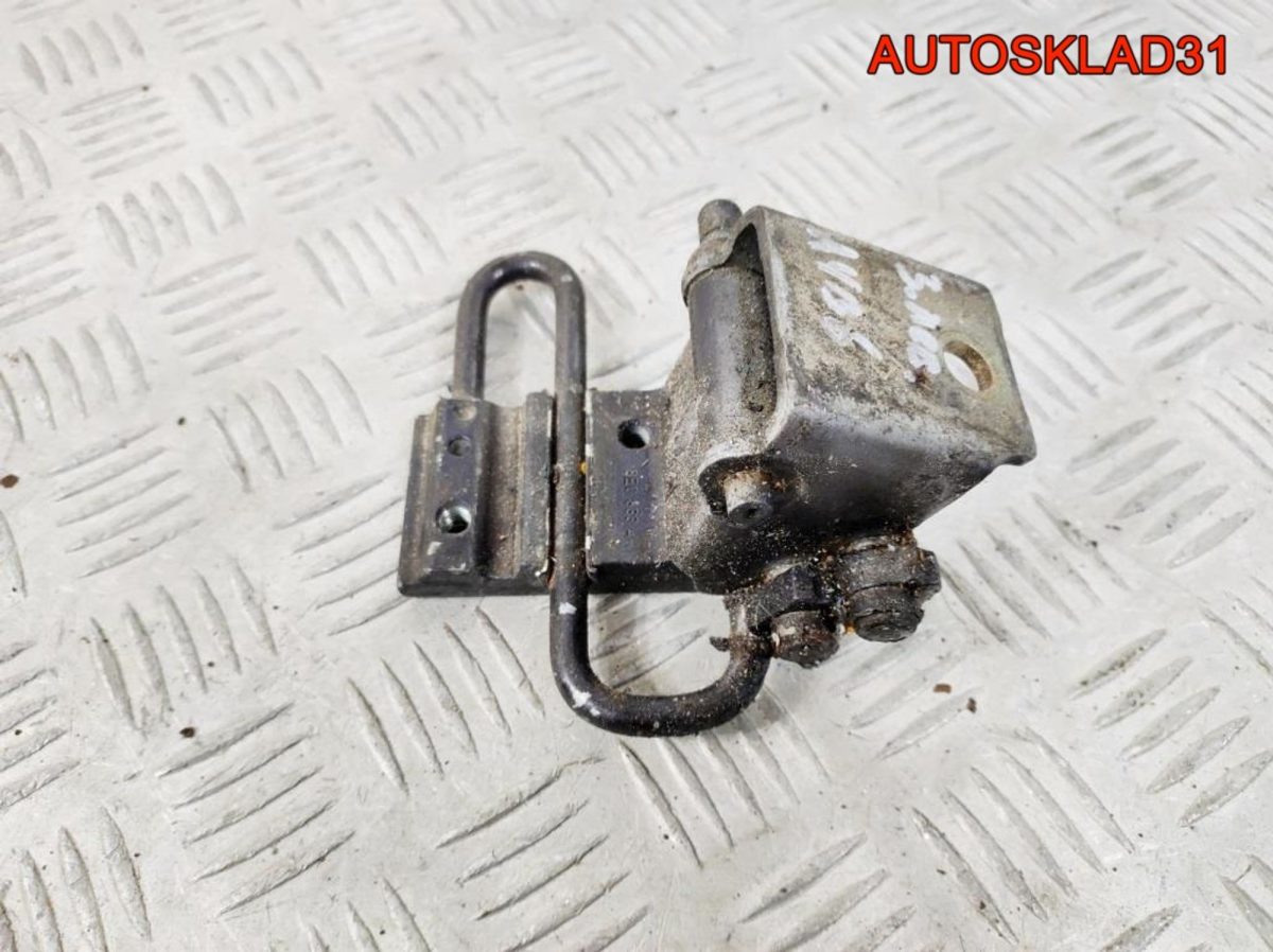 Петля двери задняя левая нижняя Audi A4 B6 - АвтоСклад31.рф - авторазборка контрактные б/у запчасти в г. Белгород