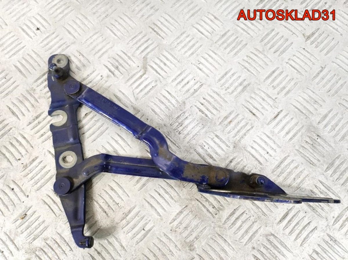Петля крышки багажника левая Audi A6 C5 4B5827301C - АвтоСклад31.рф - авторазборка контрактные б/у запчасти в г. Белгород
