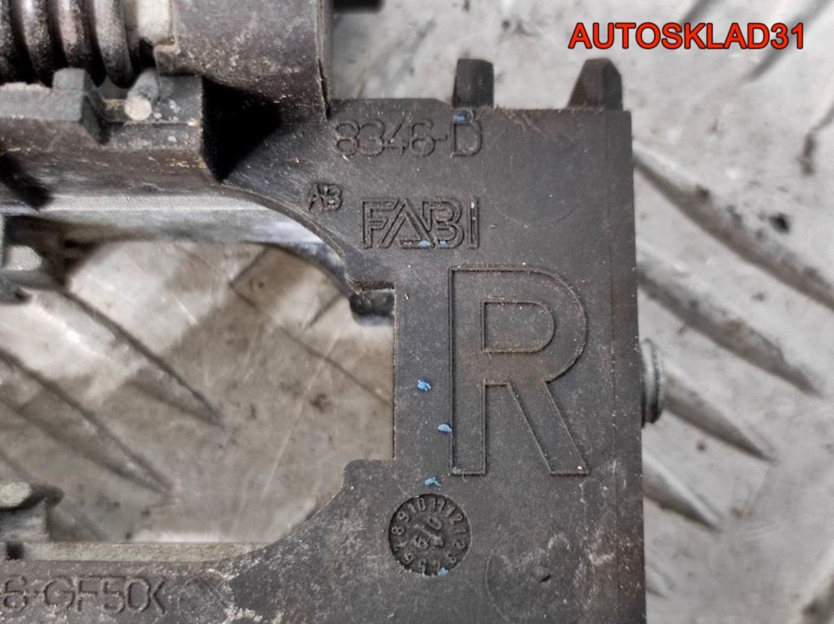 Кронштейн ручки двери перед правой Nissan Qashqai - АвтоСклад31.рф - авторазборка контрактные б/у запчасти в г. Белгород