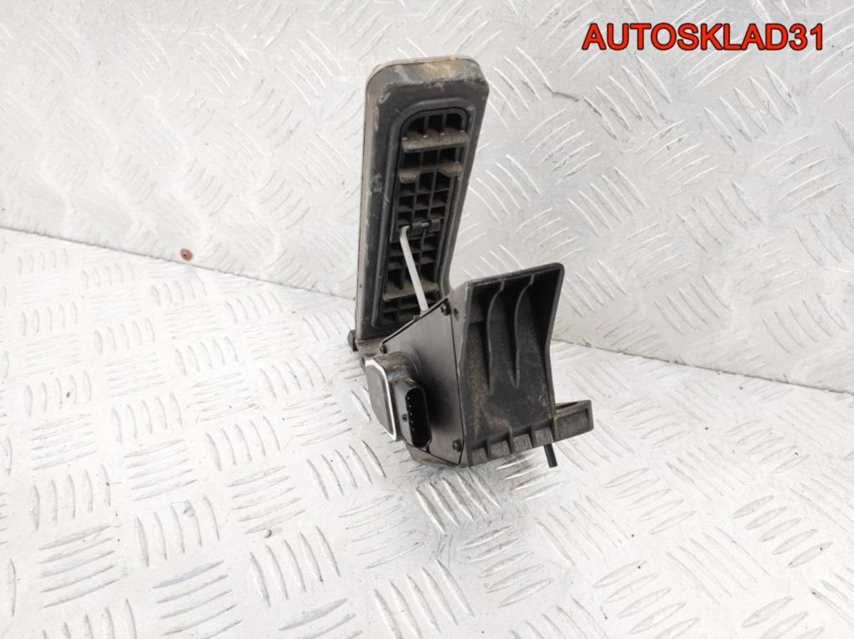 Педаль газа Mercedes-Benz GLK X204 A2043000504 - АвтоСклад31.рф - авторазборка контрактные б/у запчасти в г. Белгород