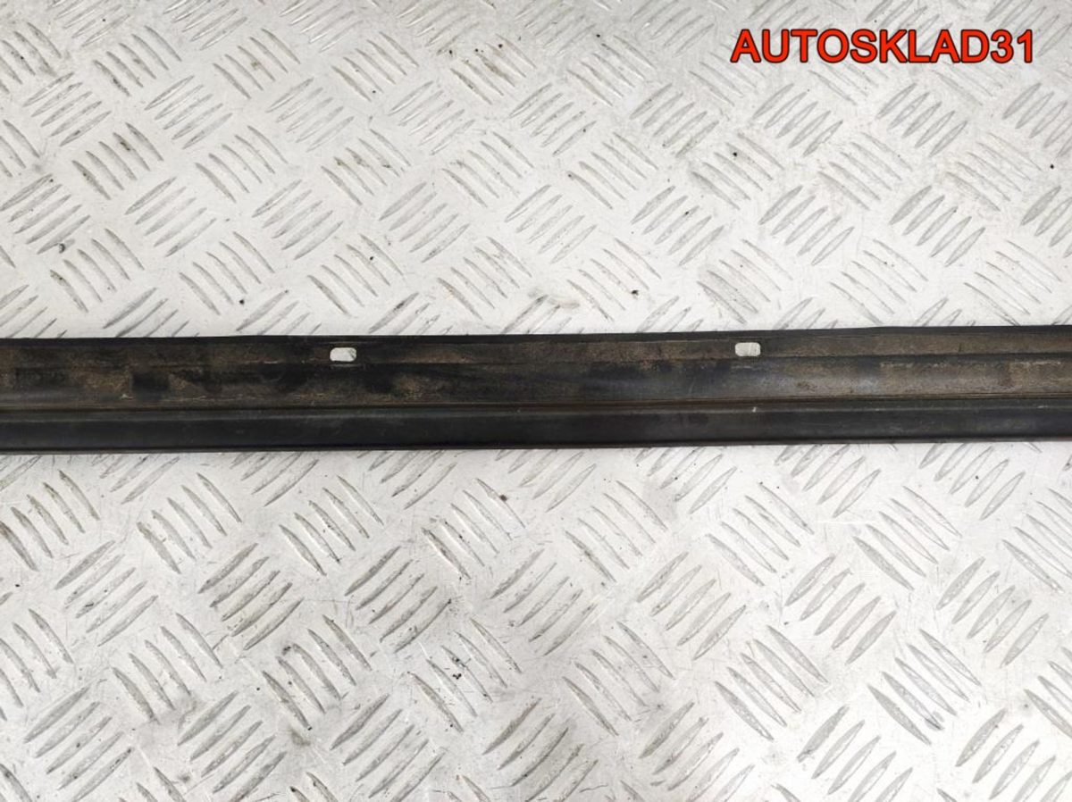 Накладка стекла переднего левого Audi A4 B5 - АвтоСклад31.рф - авторазборка контрактные б/у запчасти в г. Белгород