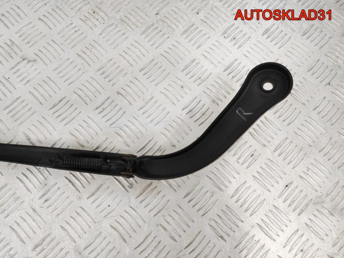 Поводок дворников правый BMW E90 61617171641 - АвтоСклад31.рф - авторазборка контрактные б/у запчасти в г. Белгород