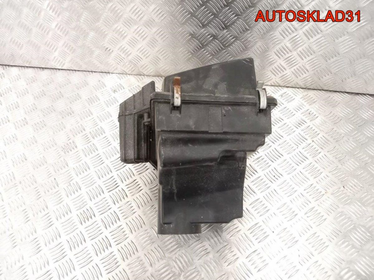 Корпус воздушного фильтра Mazda 3 BK LF5013320B - АвтоСклад31.рф - авторазборка контрактные б/у запчасти в г. Белгород
