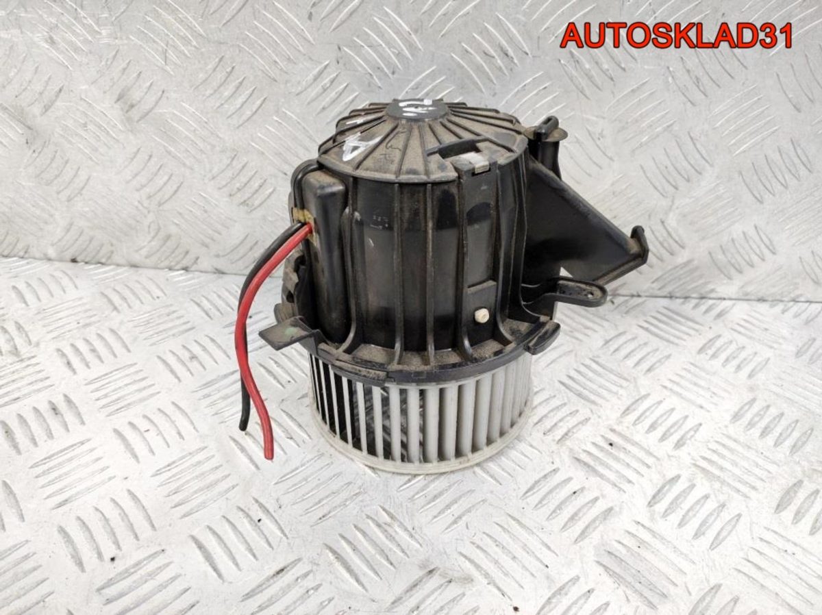 Моторчик отопителя Audi A4 B8 8T1820021 - АвтоСклад31.рф - авторазборка контрактные б/у запчасти в г. Белгород